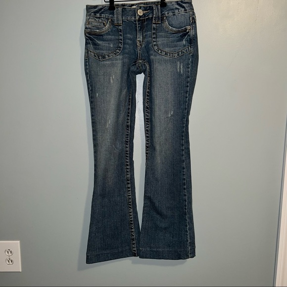 Aeropostale Hailey Skinny Flare Jeans Women's 3/4 Long Blue Low Rise Medium Wash - Picture 2 of 10